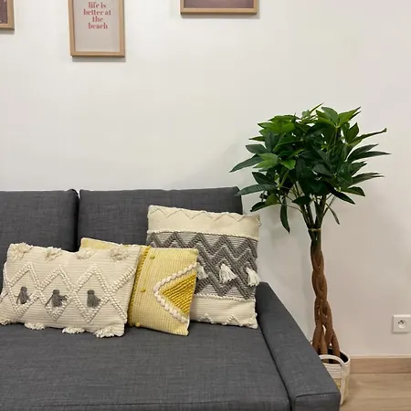 Paris-montrouge Magniffique 2 Piece De 36m2 - Tres Cosy Pour 1 A 5 Personnes Refait A Neuf - Entire Luxirious And Warm - Paris 14eme - Proche Aeroport Orly & Parc Expositions Porte De Versailles Free Wifi Gratuit Apartment Montrouge