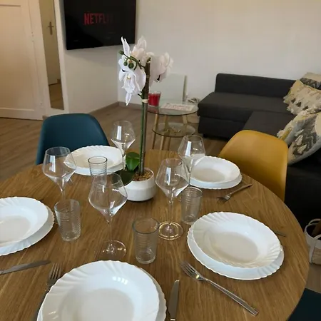 Paris-montrouge Magniffique 2 Piece De 36m2 - Tres Cosy Pour 1 A 5 Personnes Refait A Neuf - Entire Luxirious And Warm - Paris 14eme - Proche Aeroport Orly & Parc Expositions Porte De Versailles Free Wifi Gratuit *
