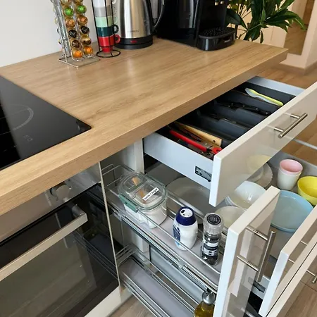 Paris-montrouge Magniffique 2 Piece De 36m2 - Tres Cosy Pour 1 A 5 Personnes Refait A Neuf - Entire Luxirious And Warm - Paris 14eme - Proche Aeroport Orly & Parc Expositions Porte De Versailles Free Wifi Gratuit Apartment Montrouge