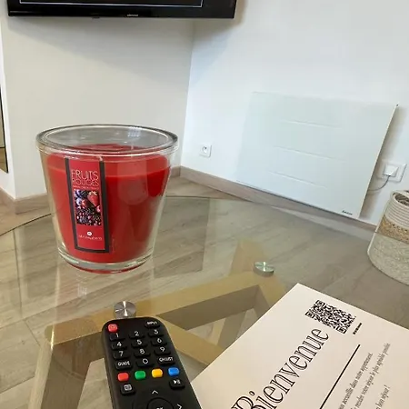 Paris-montrouge Magniffique 2 Piece De 36m2 - Tres Cosy Pour 1 A 5 Personnes Refait A Neuf - Entire Luxirious And Warm - Paris 14eme - Proche Aeroport Orly & Parc Expositions Porte De Versailles Free Wifi Gratuit Apartment Montrouge