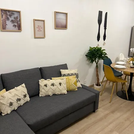 Paris-montrouge Magniffique 2 Piece De 36m2 - Tres Cosy Pour 1 A 5 Personnes Refait A Neuf - Entire Luxirious And Warm - Paris 14eme - Proche Aeroport Orly & Parc Expositions Porte De Versailles Free Wifi Gratuit Apartment