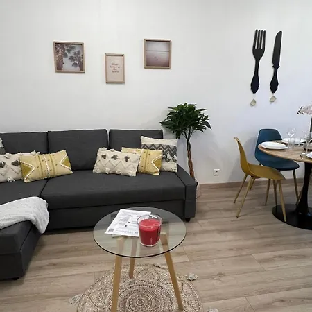 Paris-montrouge Magniffique 2 Piece De 36m2 - Tres Cosy Pour 1 A 5 Personnes Refait A Neuf - Entire Luxirious And Warm - Paris 14eme - Proche Aeroport Orly & Parc Expositions Porte De Versailles Free Wifi Gratuit Apartment
