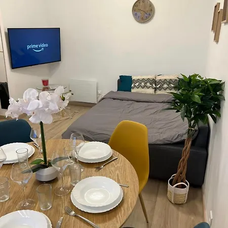 Paris-montrouge Magniffique 2 Piece De 36m2 - Tres Cosy Pour 1 A 5 Personnes Refait A Neuf - Entire Luxirious And Warm - Paris 14eme - Proche Aeroport Orly & Parc Expositions Porte De Versailles Free Wifi Gratuit Montrouge